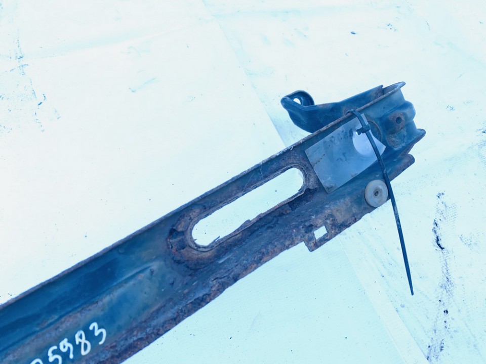 Ford Focus 2006 Degvielas tvertnes stiprinājums (degvielas tvertnes josta) - Thumbnail 3