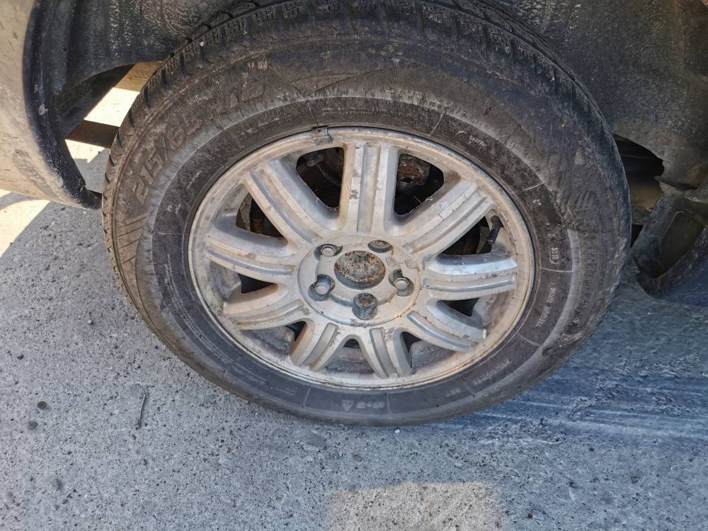 5X114.3 Chrysler Voyager 2006 Lietu ratu komplektas R16 - Thumbnail 5