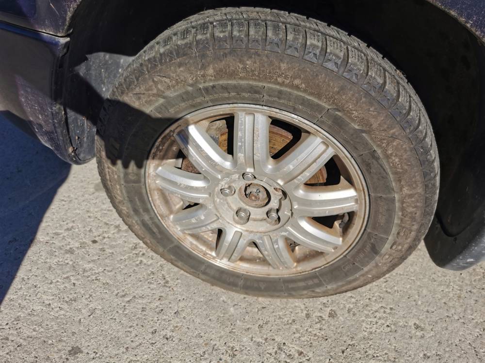 5X114.3 Chrysler Voyager 2006 Lietu ratu komplektas R16 - Thumbnail 2