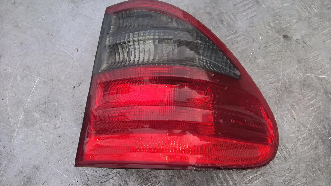 A2108206864 Mercedes-Benz E-CLASS 2001 Tail Light lamp Outside - REAR RIGHT