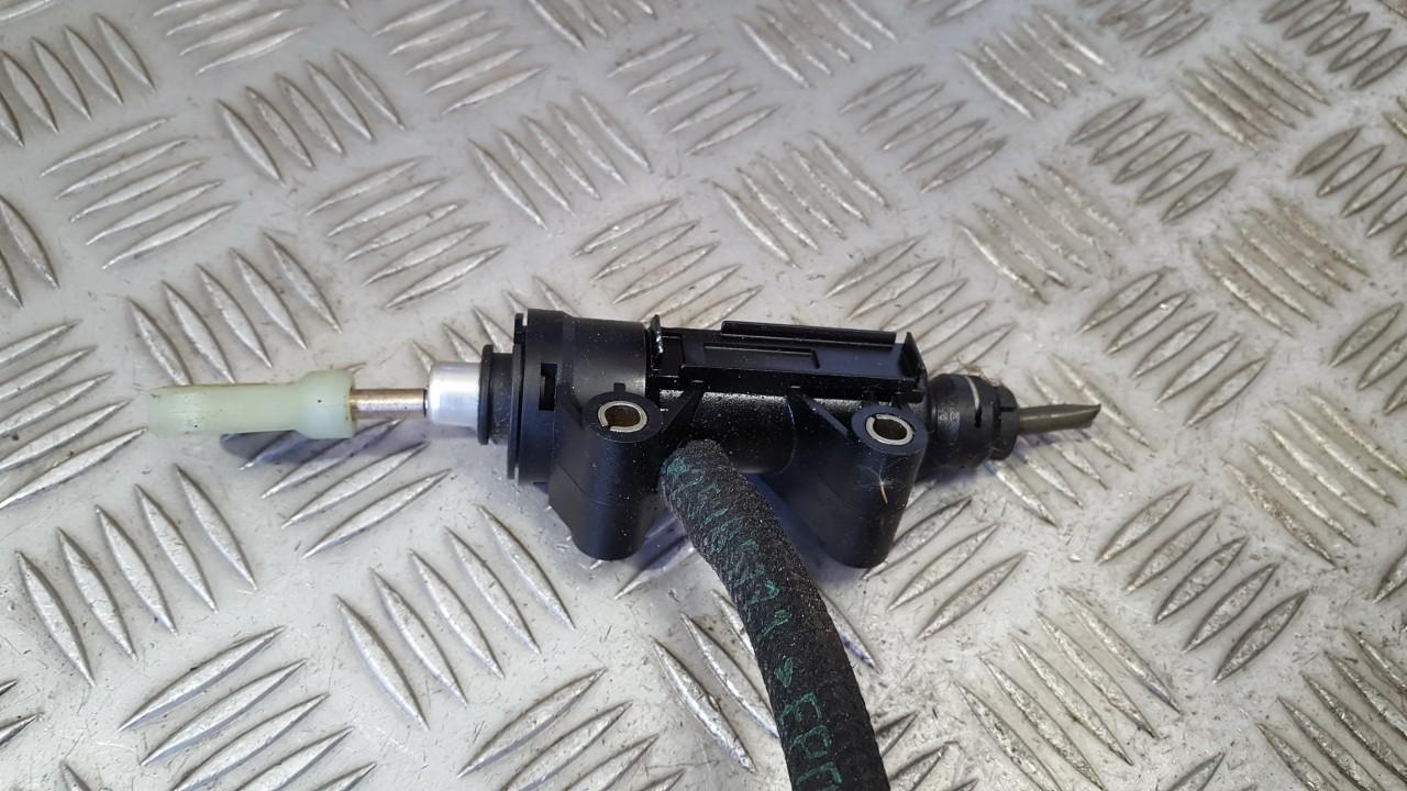 21526758822 BMW 1-Series 2005 Master clutch cylinder
