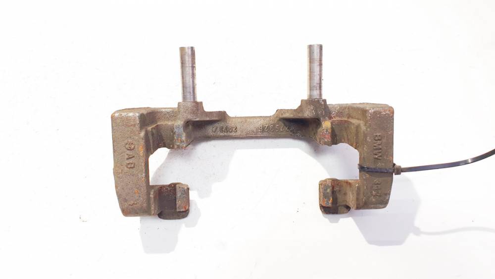 775926 BMW 3-Series 2016 Bremžu suporta skava  - PRIEKŠA PA LABI - Thumbnail 3