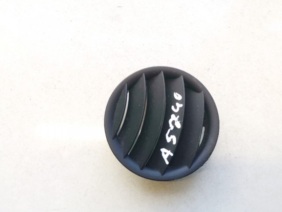 13116037 Opel Meriva 2004 Wloty powietrza do kabiny