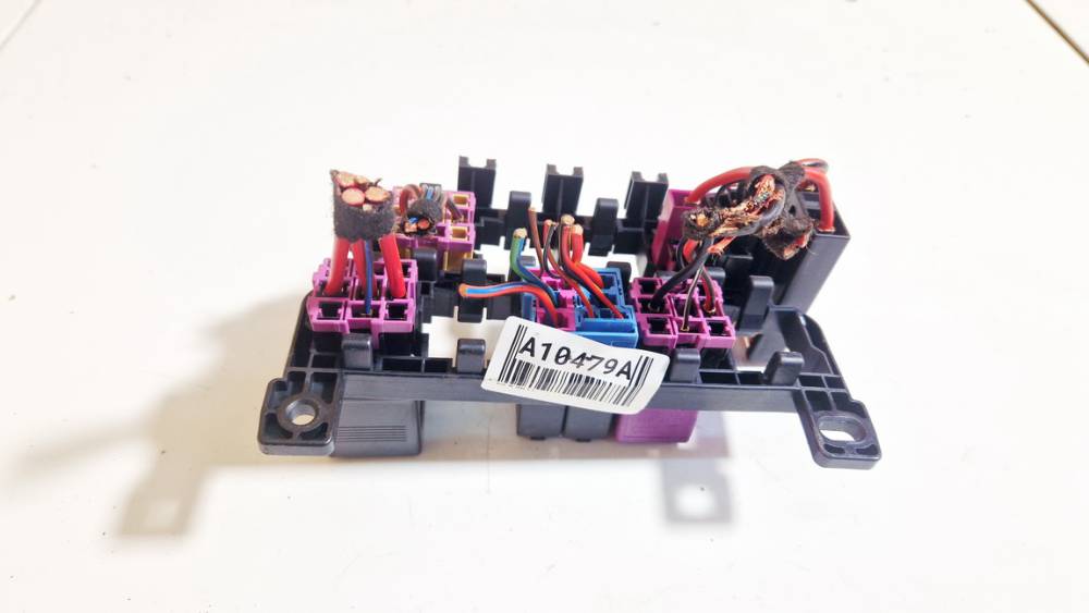 8A0937530 Audi A6 2005 Skrzynka bezpieczników - Thumbnail 2