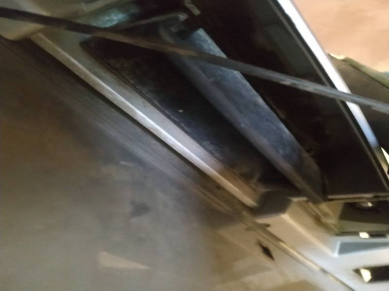 Jeep Grand Cherokee 2006 Galinio dangcio atidarymo rankenele isorine  (mikrikas) G.