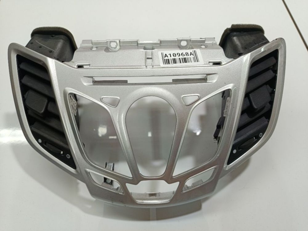 8A6118A802B3W Ford Fiesta 2009 Salona apdare (plastmasas)