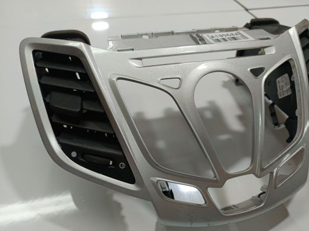 8A6118A802B3W Ford Fiesta 2009 Salona apdare (plastmasas) - Thumbnail 2