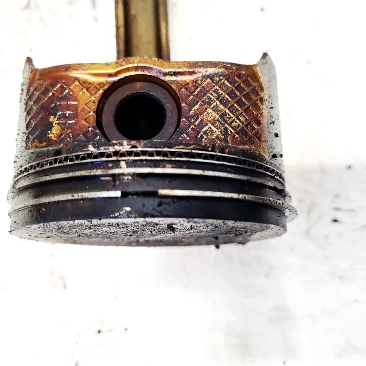 Mazda 5 2006 Virzulis ar savienojo stienis - Thumbnail 2