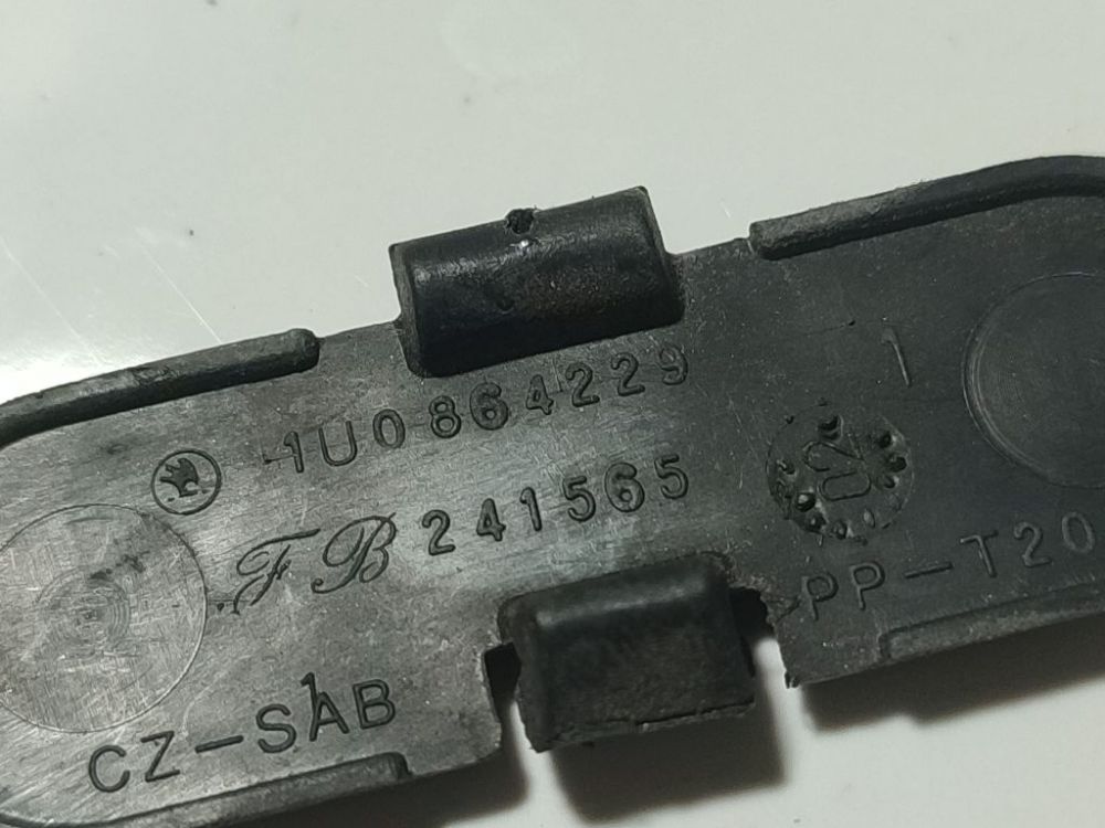 1U0864229 Skoda Octavia 2003 Wykończenie wnętrza (plastikowe elementy) - Thumbnail 4