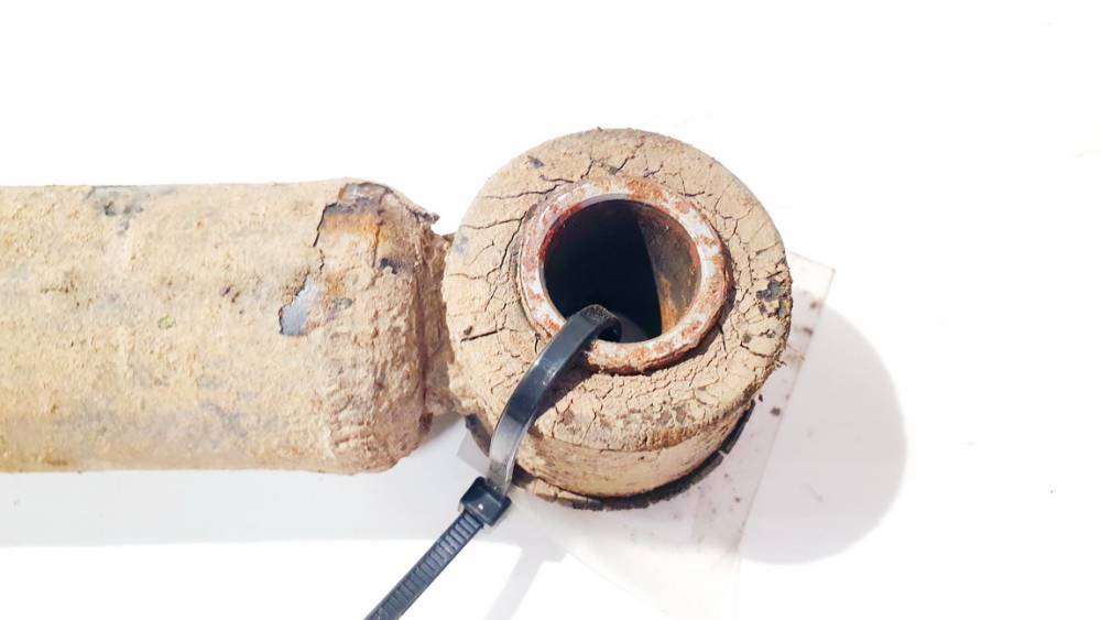 Toyota Yaris 1999 Амортизатор передний - задний правый - Thumbnail 3