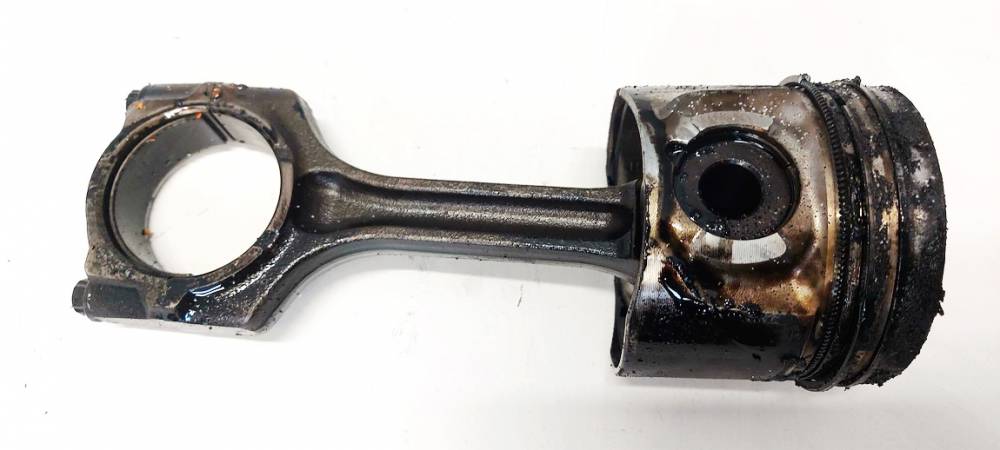 Volkswagen Passat 2003 Piston and Conrod (Connecting rod)