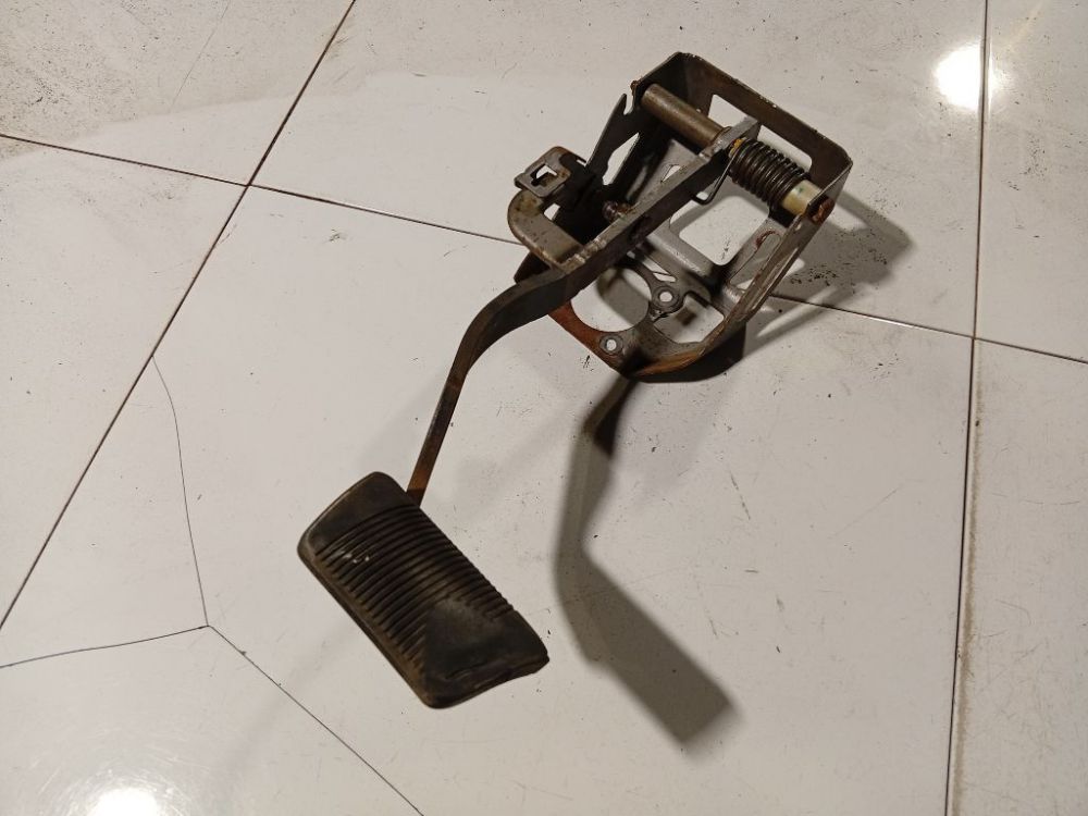 Chrysler 300C 2006 Pedał hamulca