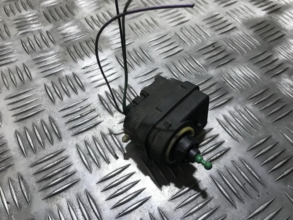 P7700840141 Renault Megane 1999 MOTOR REGULACION FAROS, Motor de ajuste de nivel del faro delantero