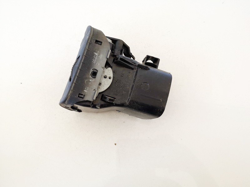 3B0819703D Volkswagen Passat 2000 Dash Vent (Air Vent Grille) - Thumbnail 2