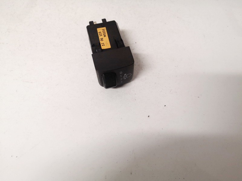 5106109 SAAB 9-5 2000 Zibintu aukscio reguliatoriaus mygtukas
