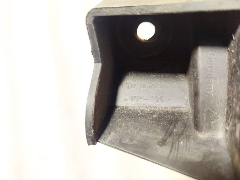 807890B Volkswagen Touran 2005 Puskurin kiinnike - EDESSÄ OIKEALLA - Thumbnail 3