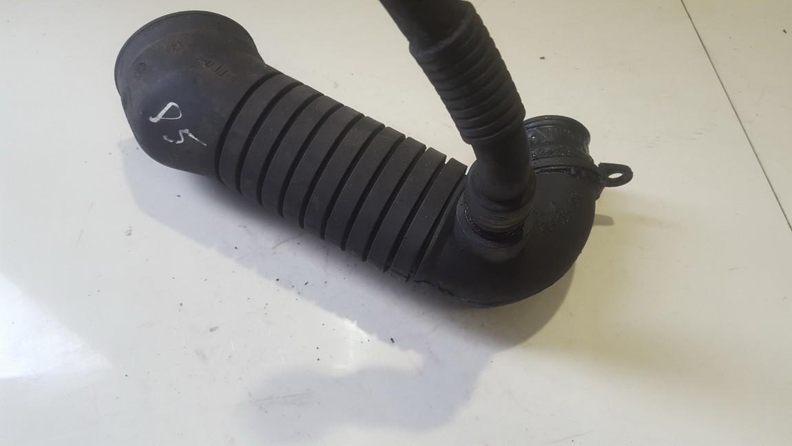 8D0129615J Volkswagen Passat 2000 TURBO INTERCOOLER PIPE HOSE