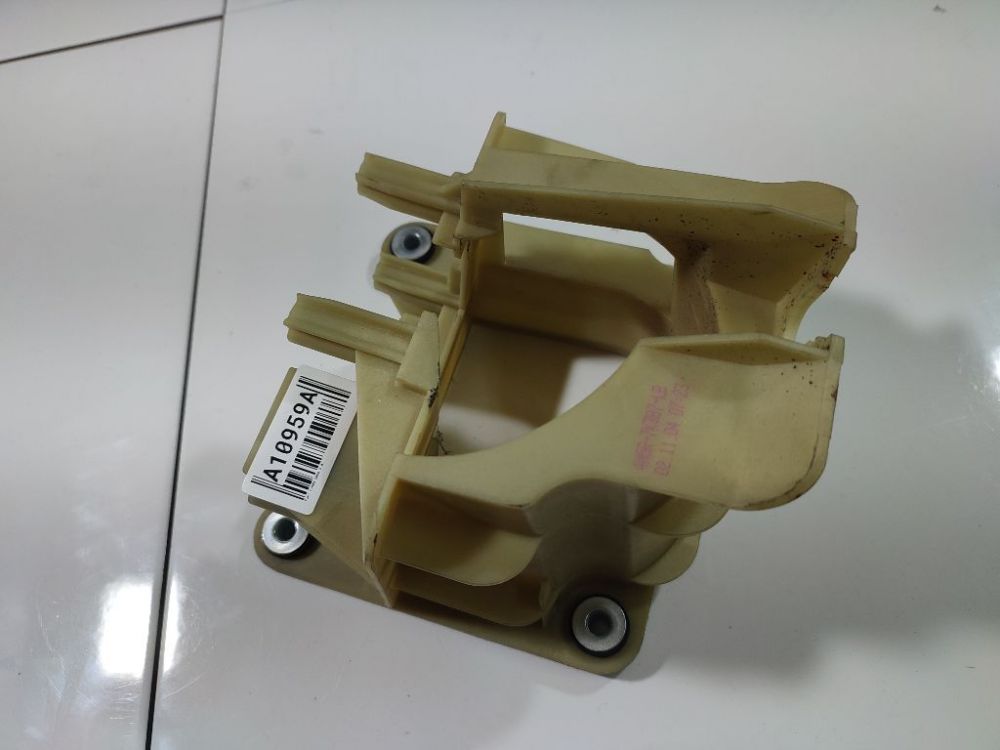 4M5R7K387LB Ford C-MAX 2004 Inne uchwyty