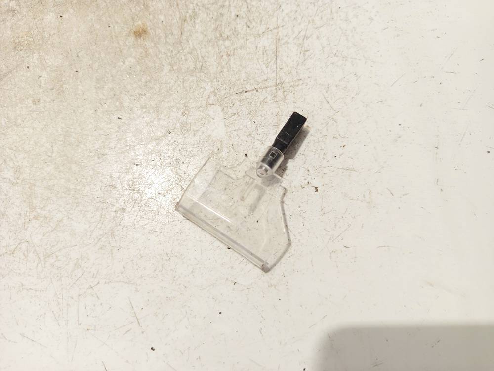 4B0919063A Audi A6 2002 Salono lemputė