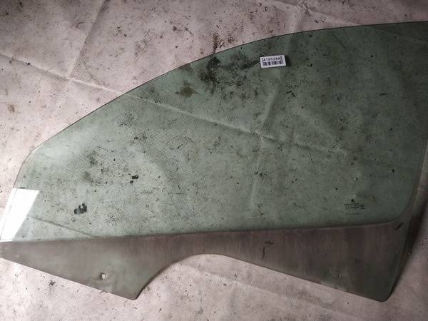 AS2 Skoda Octavia 2008 Боковое окно - передний левый