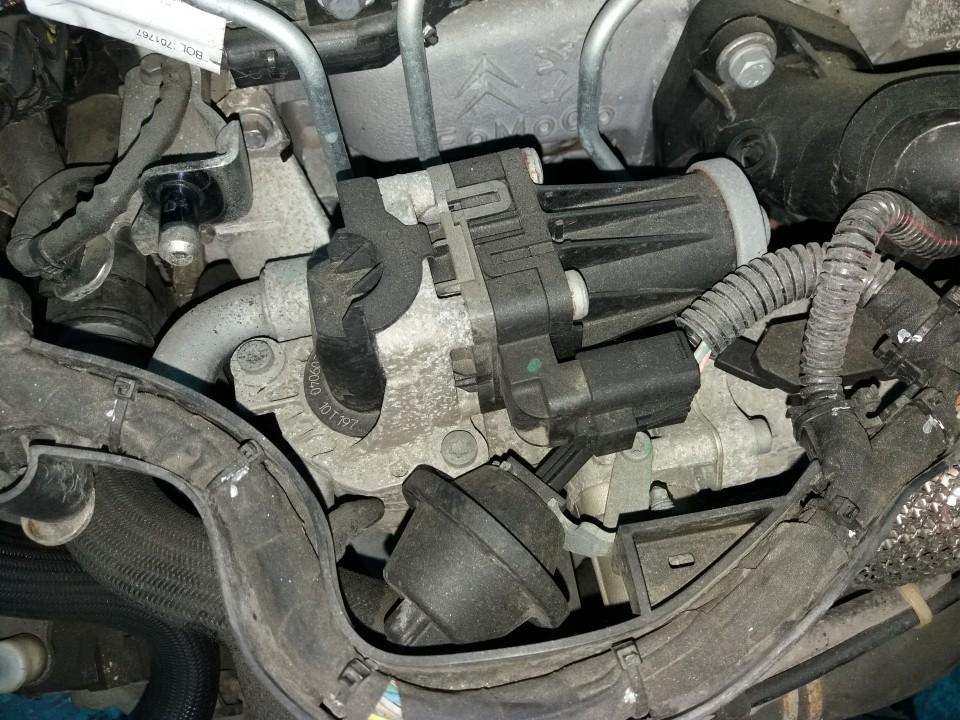 702209040 Peugeot 207 2011 EGR Valve Exhaust Gas