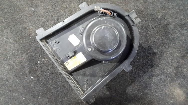 1J2819021B Seat Toledo 2001 Salono ventiliatorius