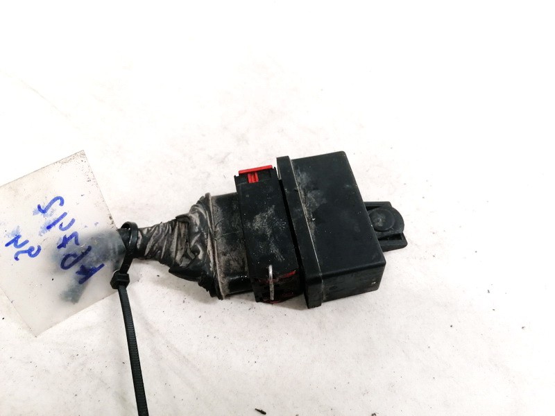 240107 USED Fuel Pump Relay Peugeot 307 2005 1.6L 15EUR EIS01256413