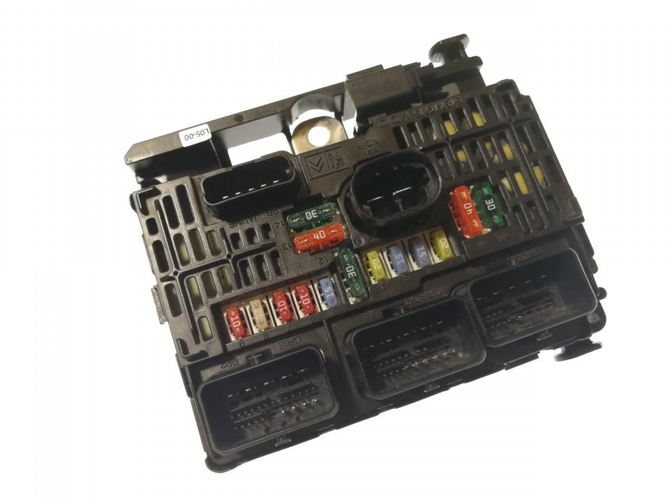 9661682880 Peugeot Expert 2008 Fuse box