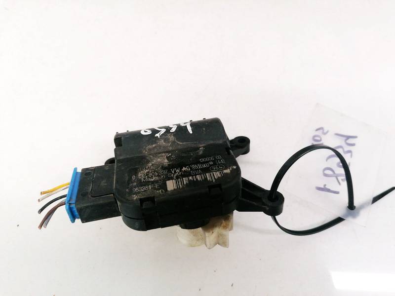 0132801337 Volkswagen Touran 2005 Heater Vent Flap Control Actuator Motor