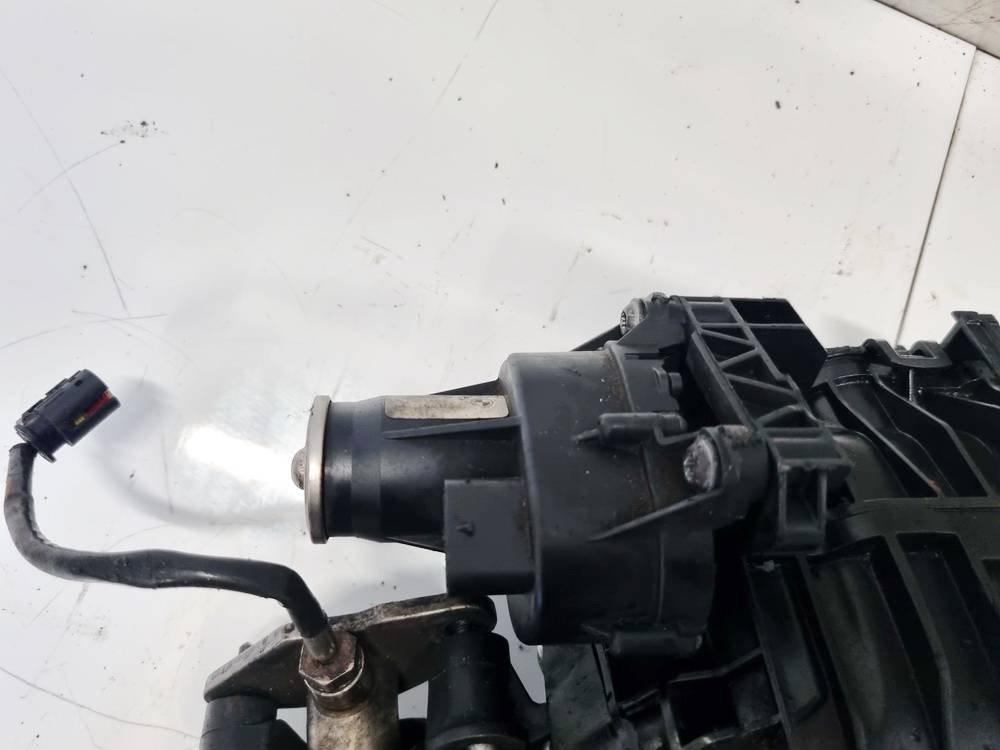 8570791 BMW 5-Series 2013 Kolektoriaus sklendziu varikliukas