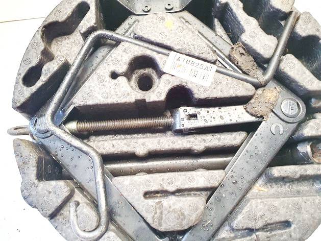 13162851 Opel Astra 2005 Tool kit - Thumbnail 2