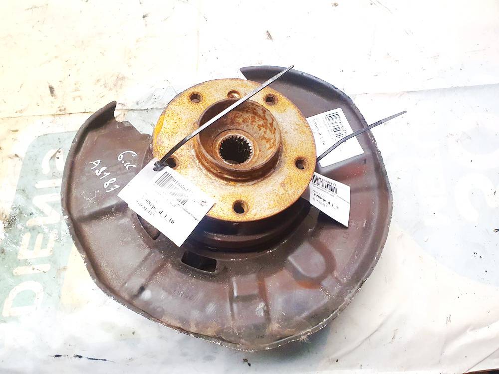 6762857 BMW 3-Series 2007 Щит опорный задний левый