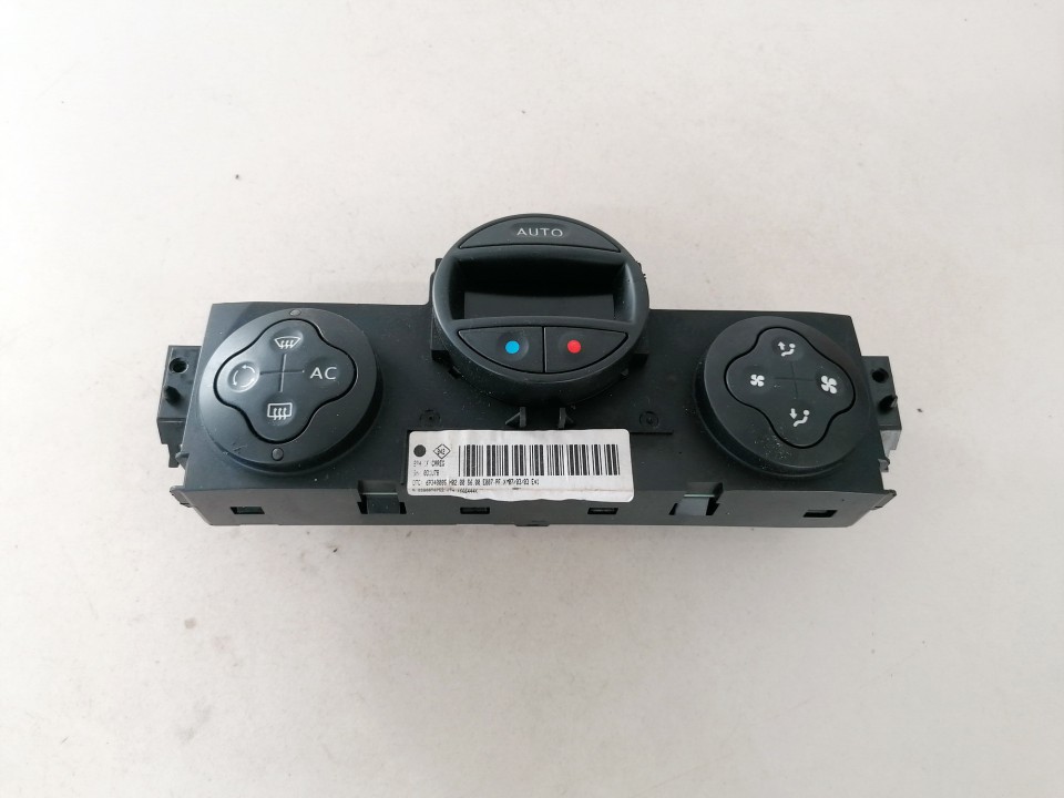 8200070752 69340005 Climate Control Panel (heater control switches