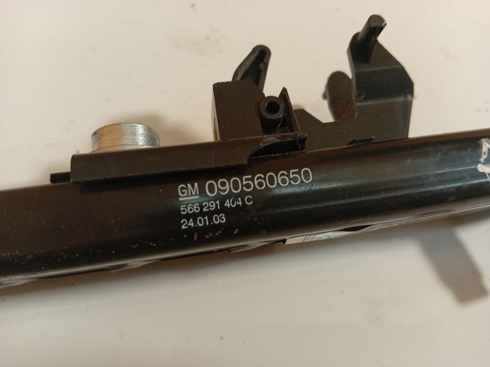 72513904B Opel Zafira 2003 Seat belt adjustment rail - FRONT RIGHT - Thumbnail 4