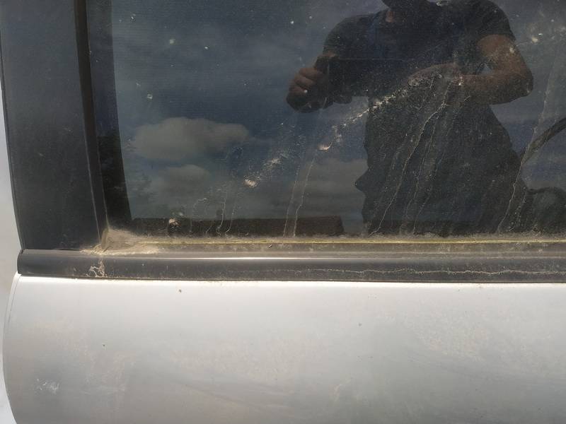 Mercedes-Benz C-CLASS 2008 Listón embellecedor de la ventana de la puerta trasera - TRASERO IZQUIERDO - Thumbnail 3