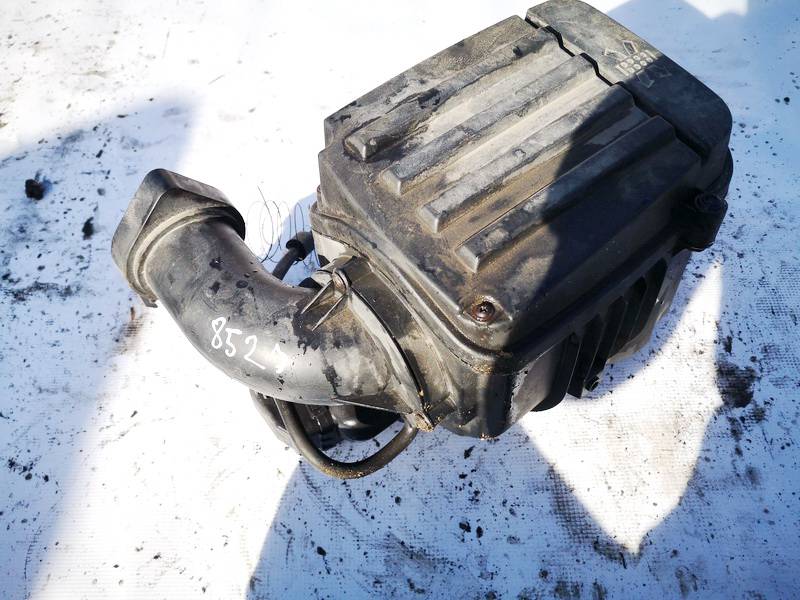 1K0129607C Volkswagen Caddy 2007 Air filter box