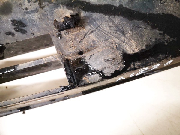 8D0807346B Audi A4 1996 Bumper Grille - FRONT RIGHT - Thumbnail 3