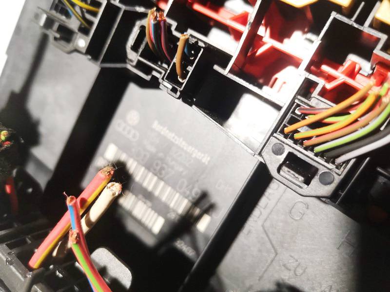 3C0937049J Skoda Octavia 2007 Fuse box - Thumbnail 3