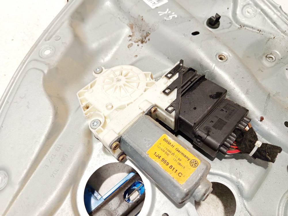 1J4959811C Volkswagen Bora 1999 Window Motor - REAR LEFT