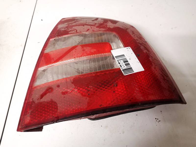 4SHX13450AA Skoda Octavia 2006 Aizmugurējais lukturis - AIZMUGURE PA LABI