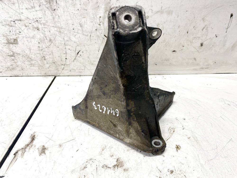 8D0199308L Audi A4 1998 Engine Mount Bracket and Gearbox Mount Bracket
