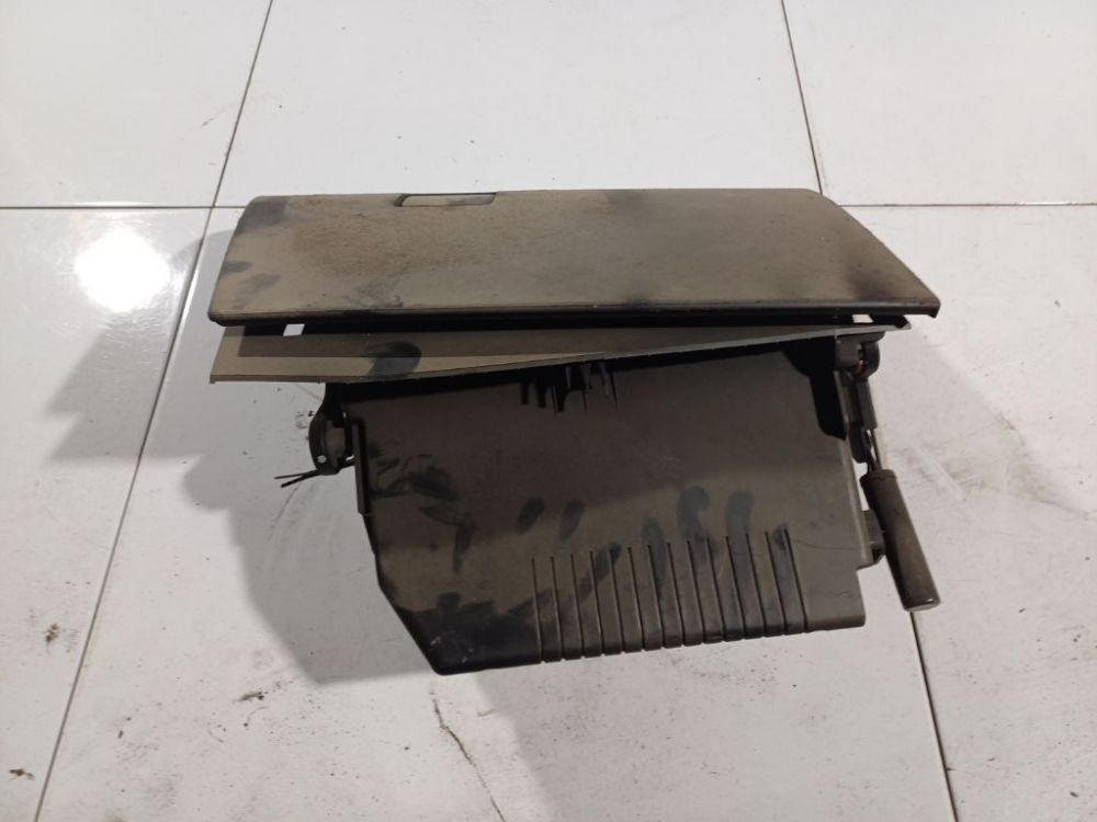 B116947 Opel Astra 2004 Glove Box Assembly