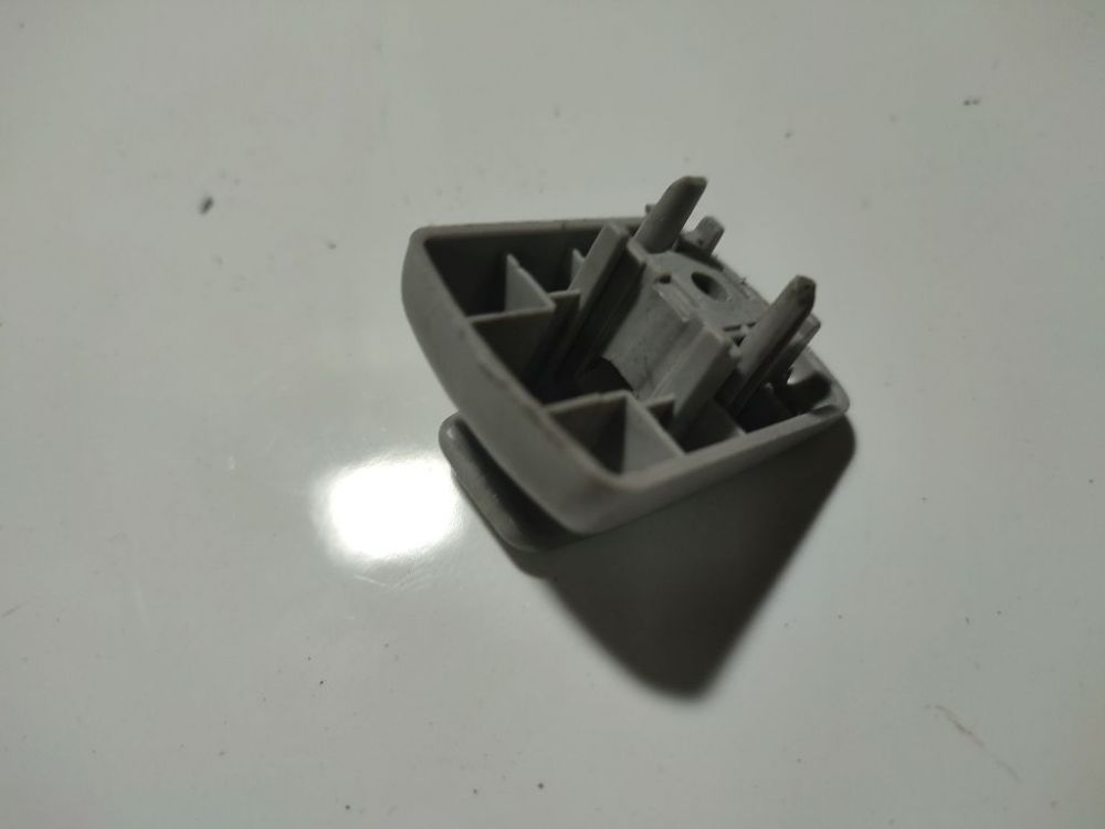 Ford Focus 2011 Bracket Sun visor clip