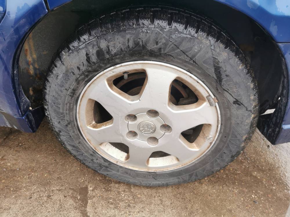 5X110 Opel Zafira 2005 Llanta de aleación R15 - Thumbnail 4