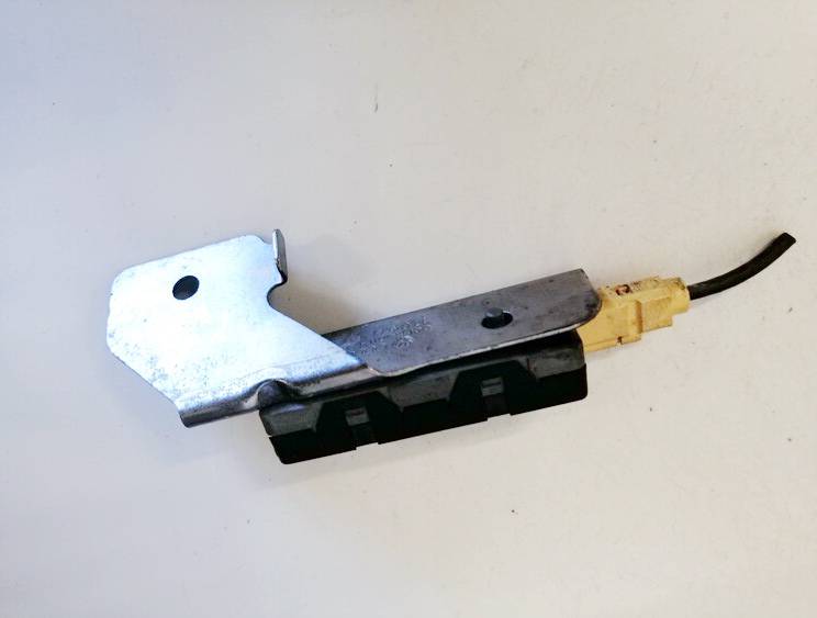 1T0035577 Volkswagen Touran 2004 Antenna Module Unit