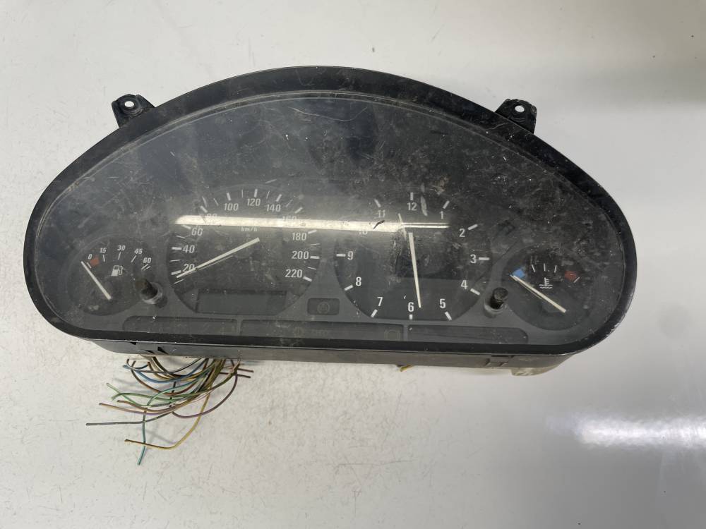 110008463 BMW 3-Series 1992 Speedometers - Cockpit - Speedo Clocks Instrument