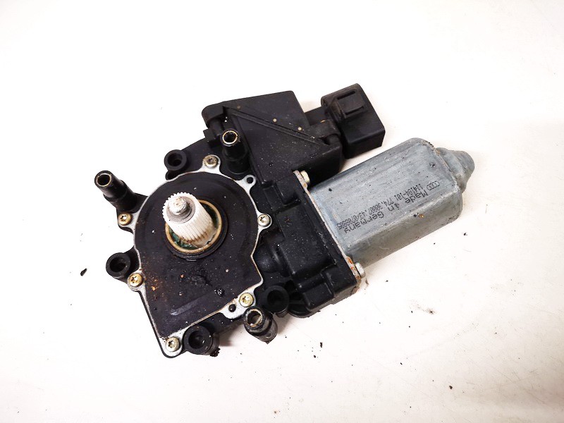 8D0959802D Audi A4 1999 Window Motor - FRONT RIGHT - Thumbnail 3
