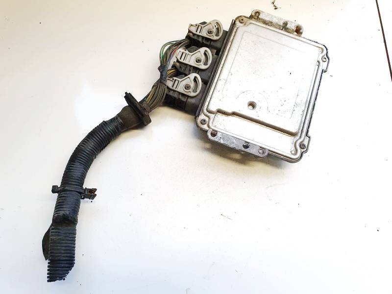 4M5112A650ND Ford Focus 2004 ECU Engine Computer (Engine Control Unit) - Thumbnail 3