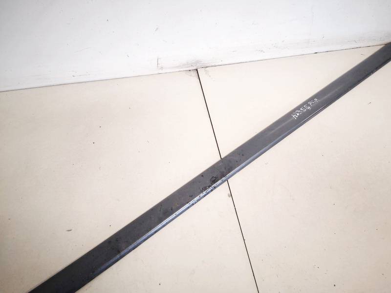 7573205100 Toyota Avensis 2006 Duru moldingas isorinis P.K.