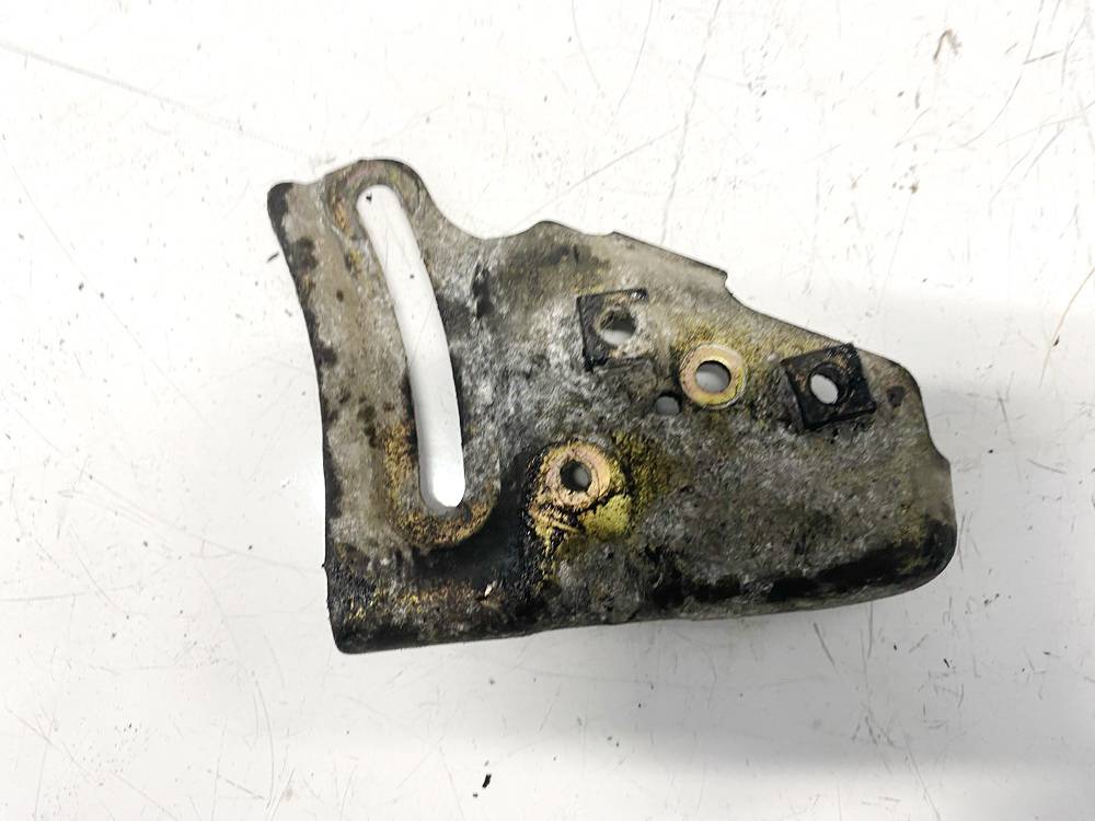 100436A206 Renault Megane 1996 Variklio kronsteinas ir Greiciu dezes kronsteinas